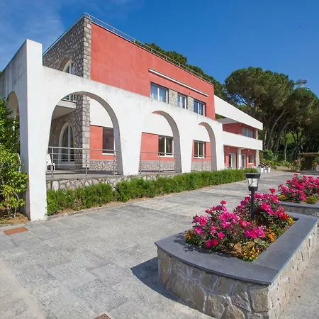 Mambrini Villa *